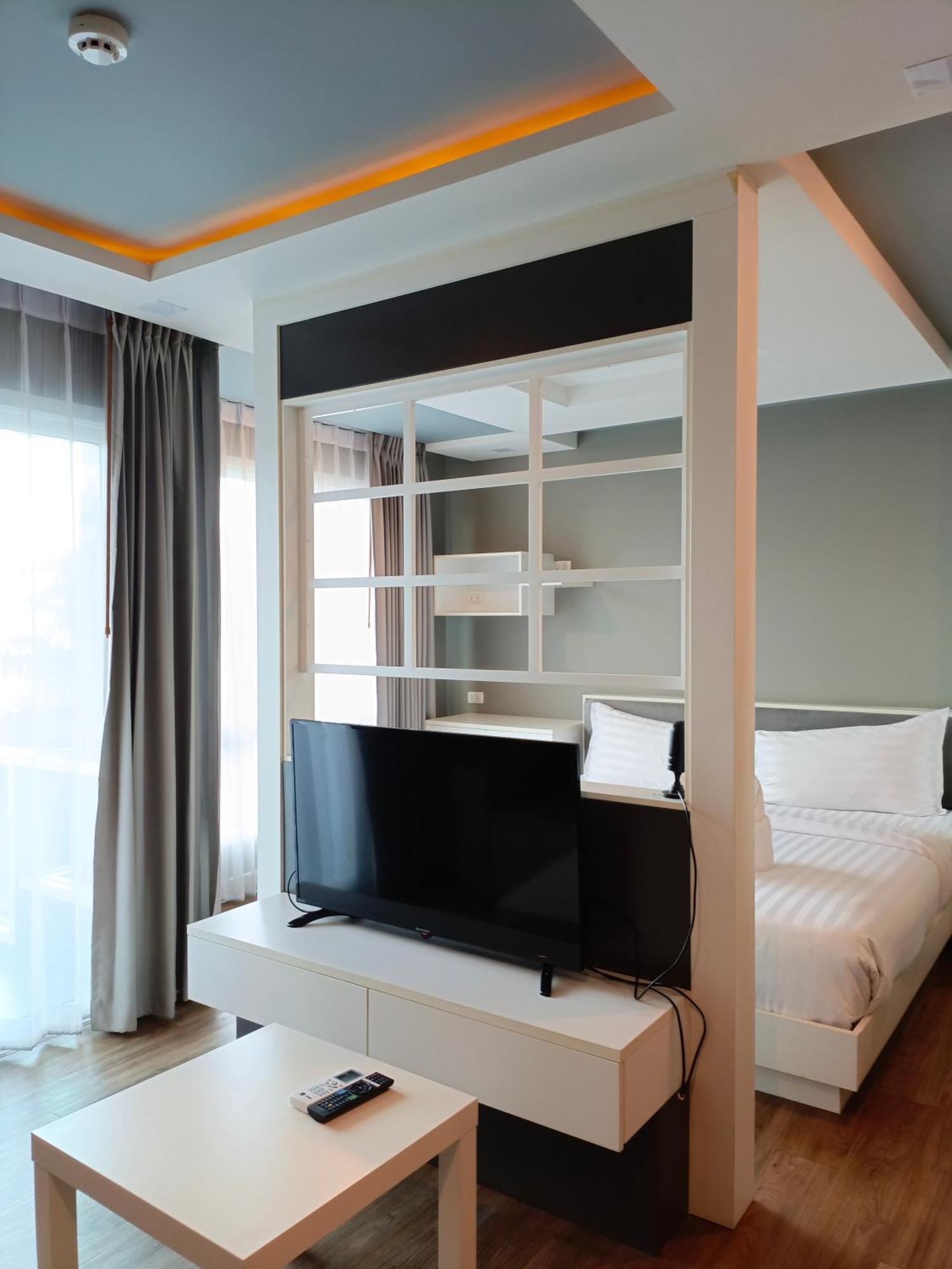 Wisdom Hotel & Residence Районг Екстериор снимка