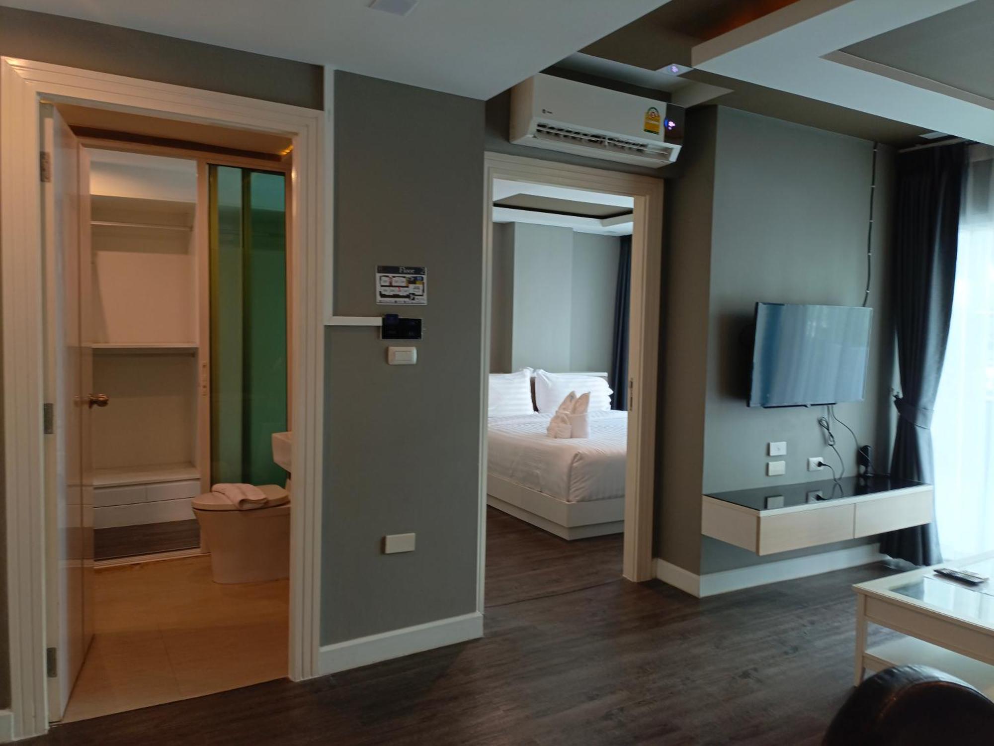 Wisdom Hotel & Residence Районг Екстериор снимка